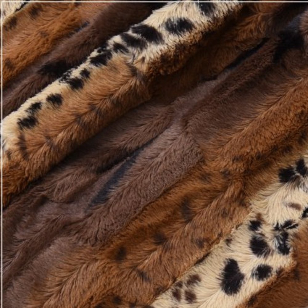 Animal Printed Double Sided Faux Fur Throw 50X60 NWT - Picture 6 of 16